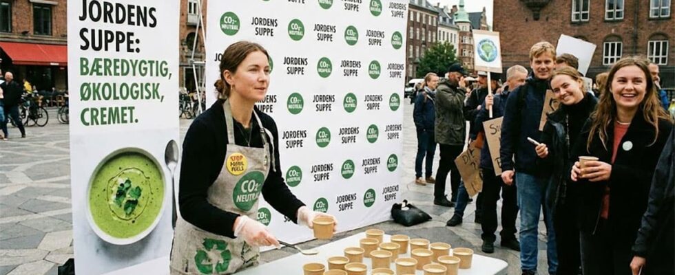 Sådan skaber pressevæg og roll up banner det perfekte match til events